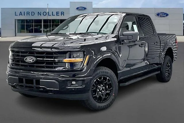 New 2026 Agate Black Metallic Ford XLT image 1