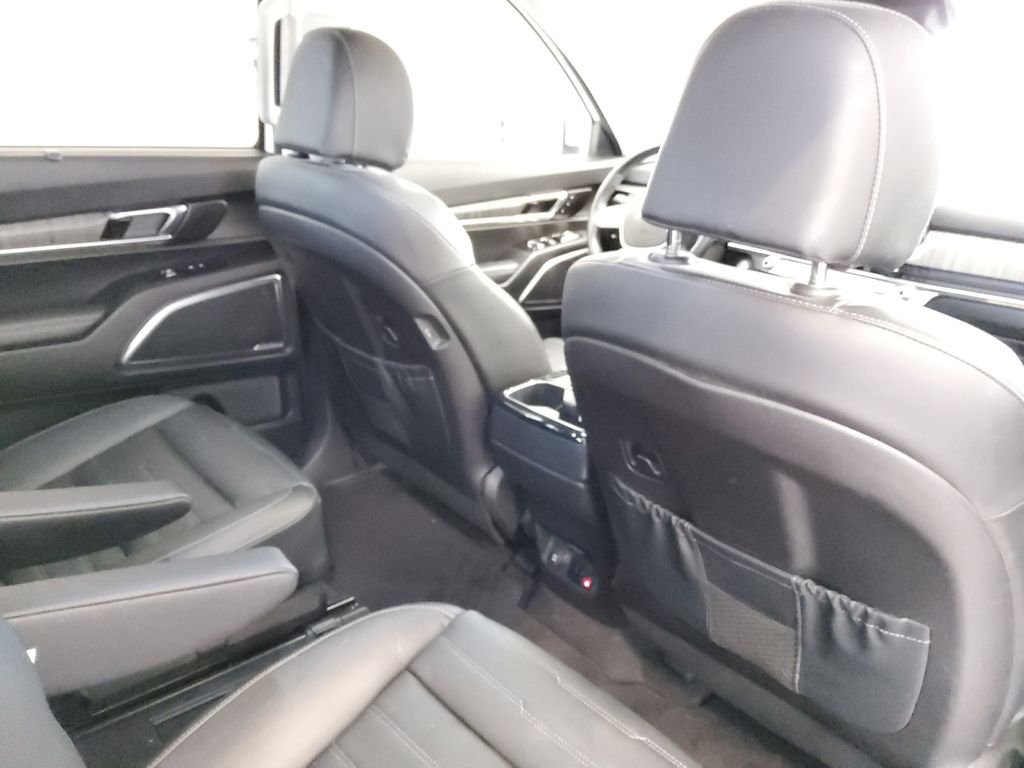 Used 2024 White Kia SX-Prestige image 17