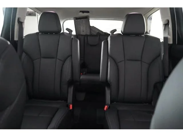 New 2027 CRYSTAL WHITE PEARL Subaru Premium 7-Passenger image 20