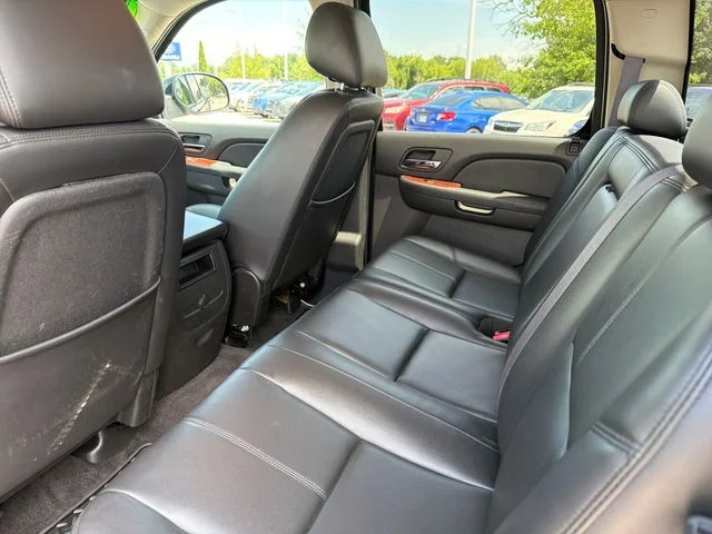 Used 2011 Black GMC SLT image 20