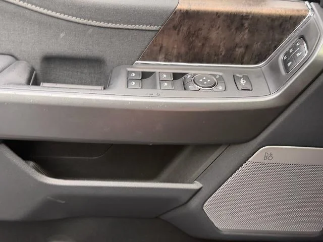 New 2027 Glacier Gray Metallic Tri-Coat Ford F-250® Lariat® image 42