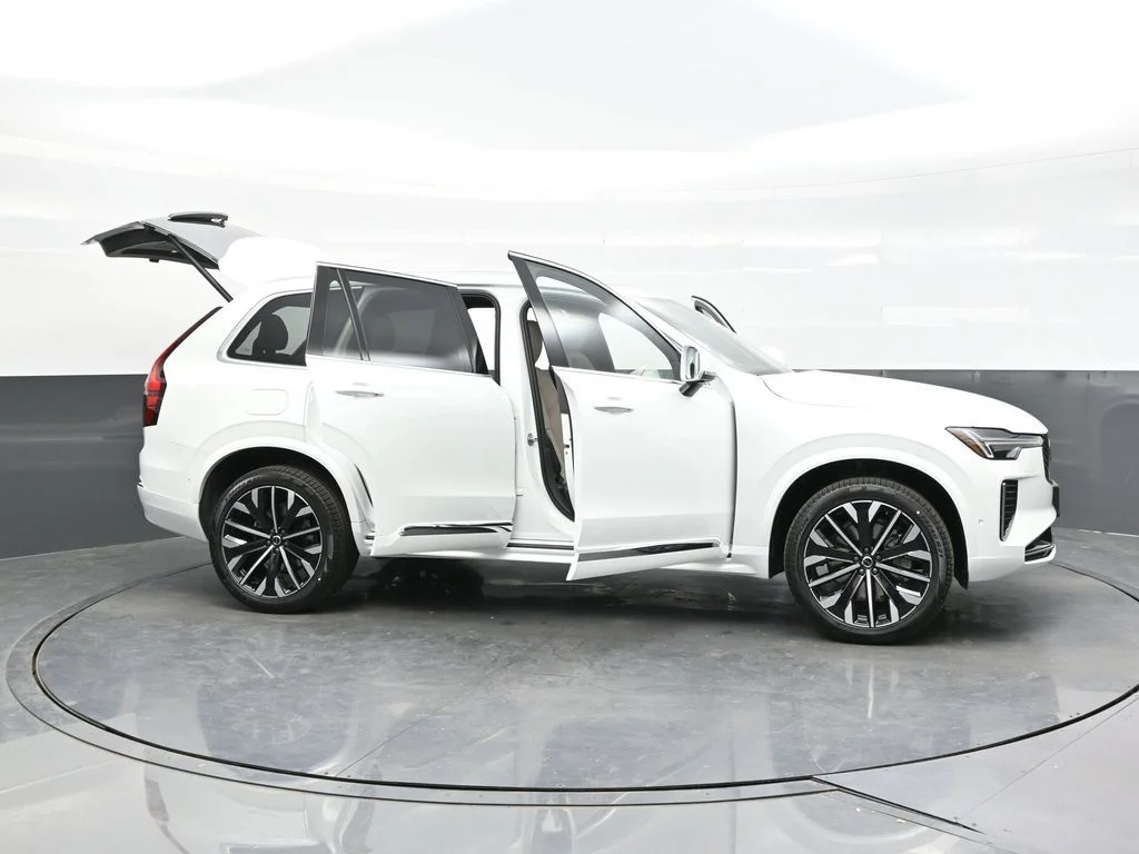 New 2026 Crystal White Volvo Plus image 43