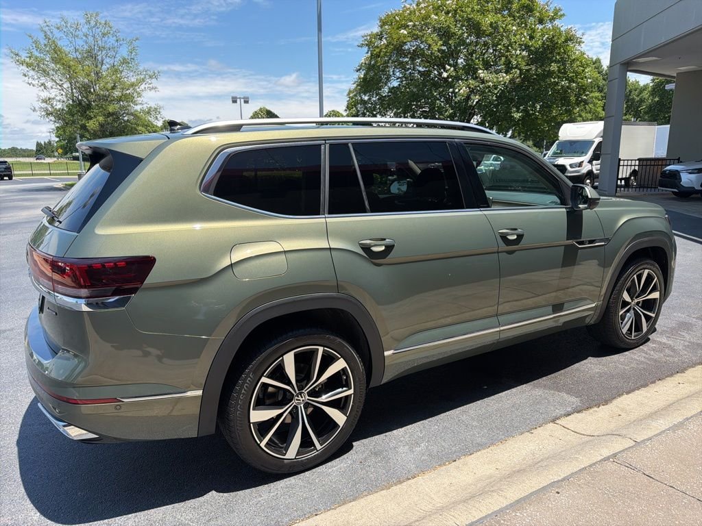 Used 2026 Green Volkswagen 2.0T SEL Premium R-Line image 5
