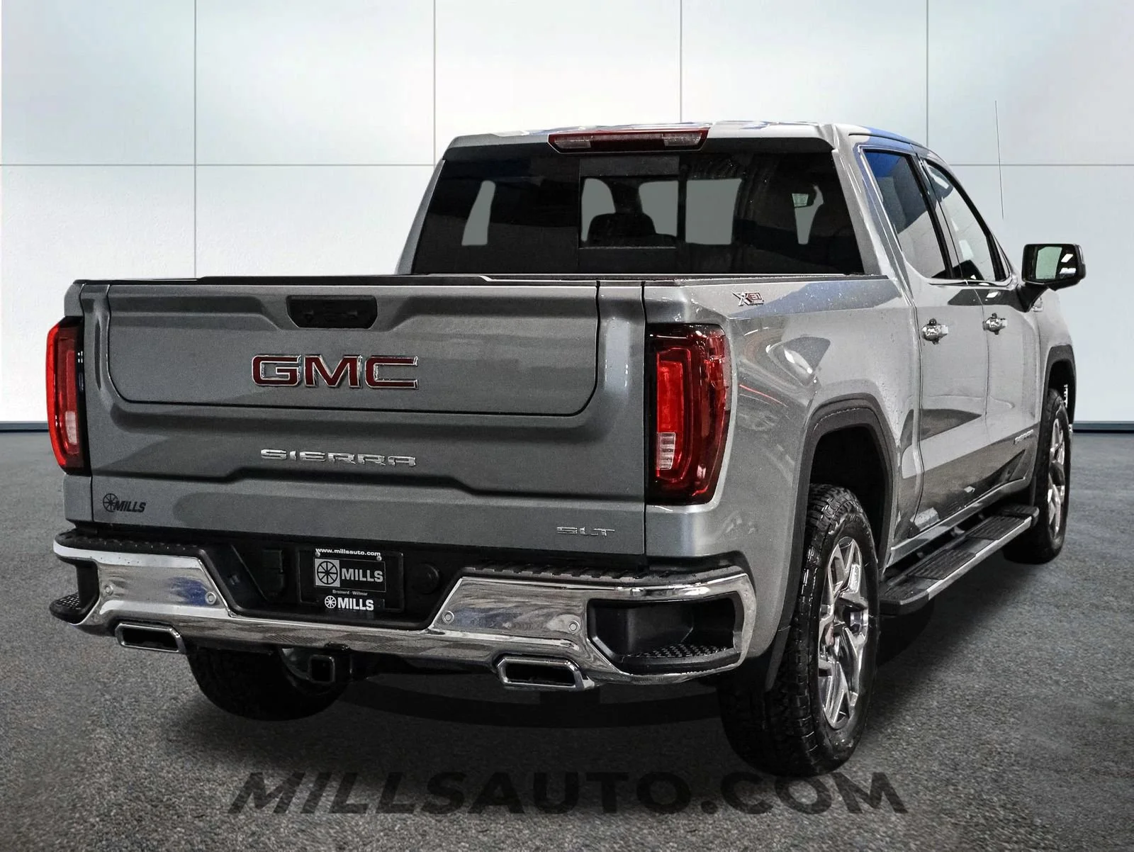 New 2026 Sterling Metallic GMC SLT image 7