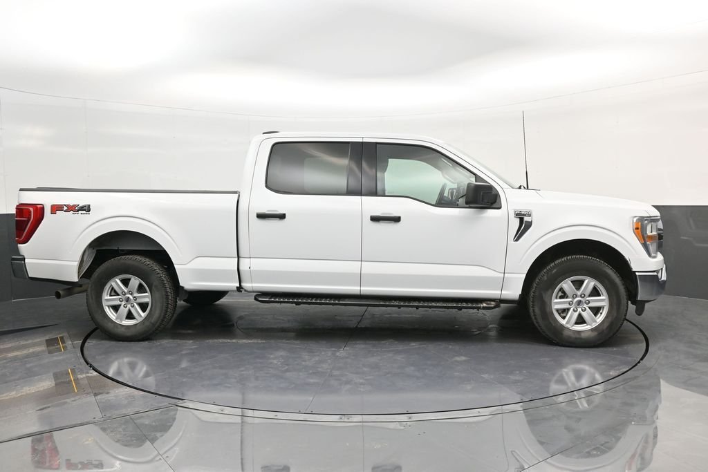 Used 2022 White Ford XLT image 9