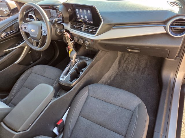 2024 Chevrolet Trax LS - Photo 14