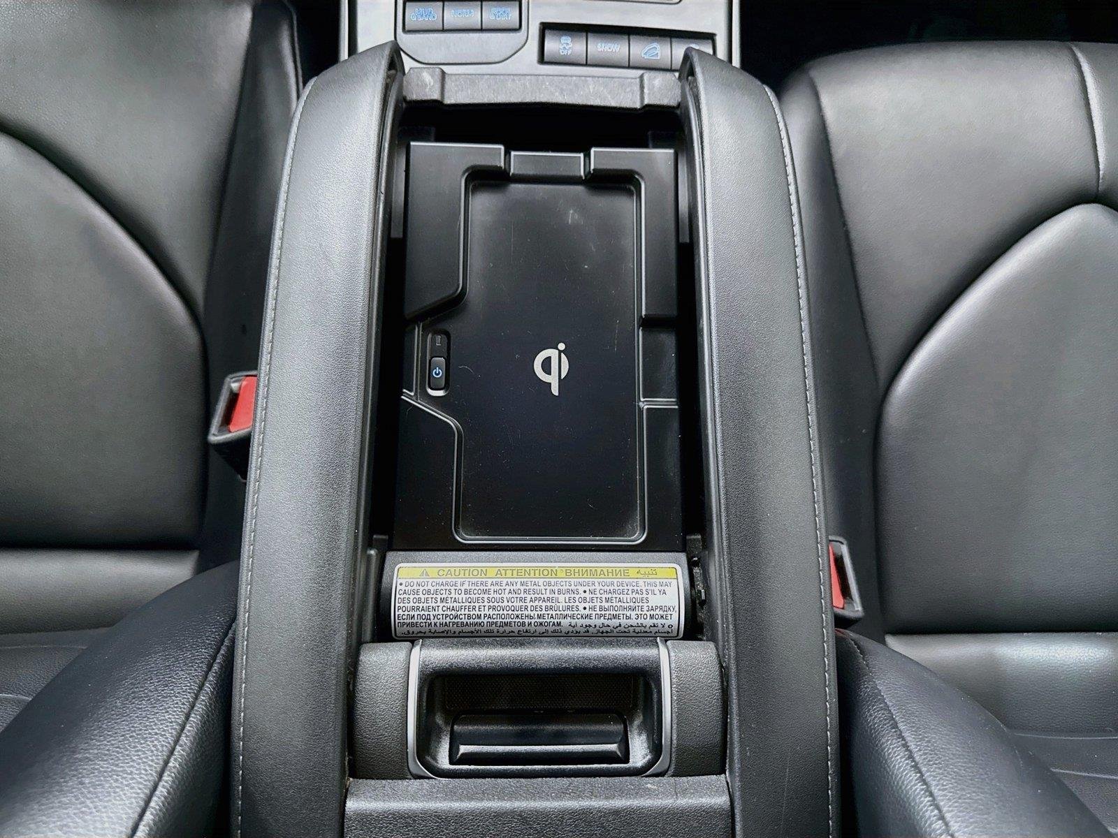 Used 2021 Midnight Black Metallic Toyota XLE image 32