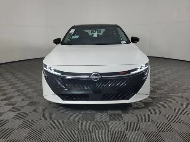 New 2026 Aspen White TriCoat / Super Black Two-tone Nissan SR image 9