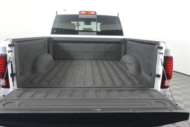 Certified Used 2019 Bright White Clearcoat Ram Warlock image 9