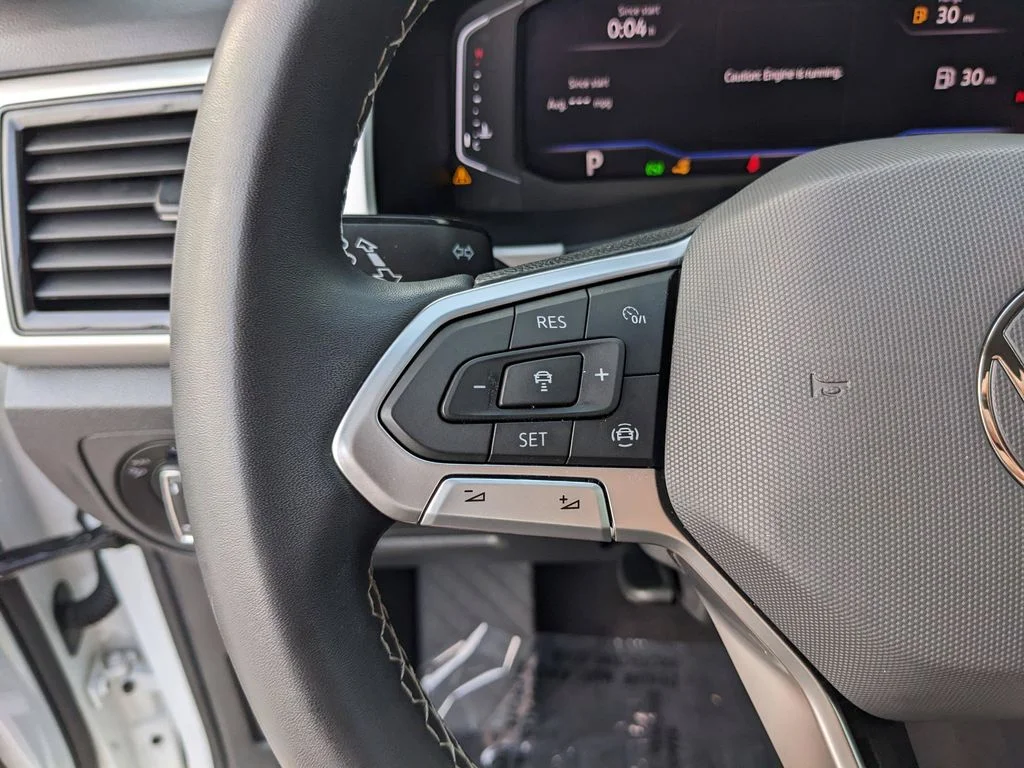 2023 Volkswagen Atlas SE w/Tech - Photo 28