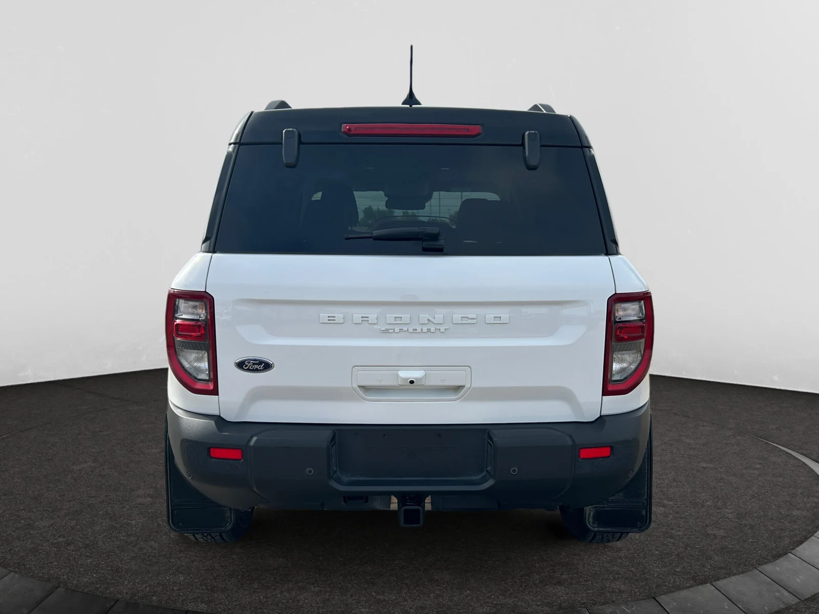 Used 2025 White Ford BADLANDS image 4