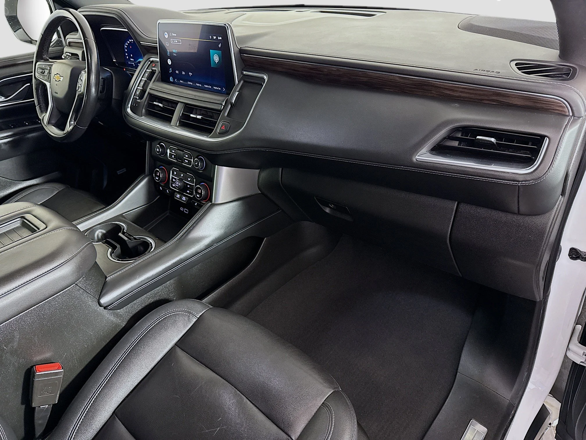 Used 2022 Summit White Chevrolet LT image 26