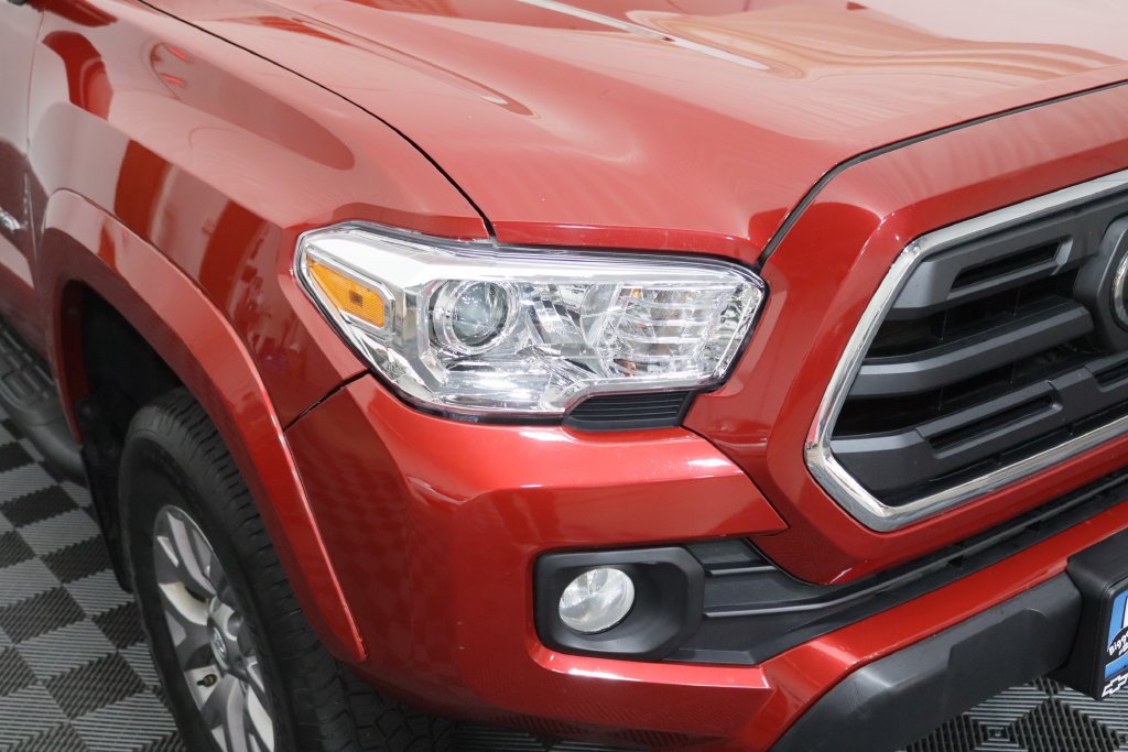 2019 Toyota Tacoma SR5 - Photo 9