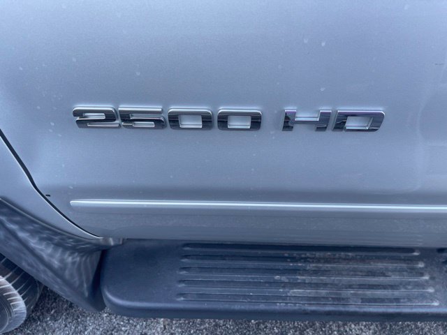 Used 2015 Silver Chevrolet LT image 14