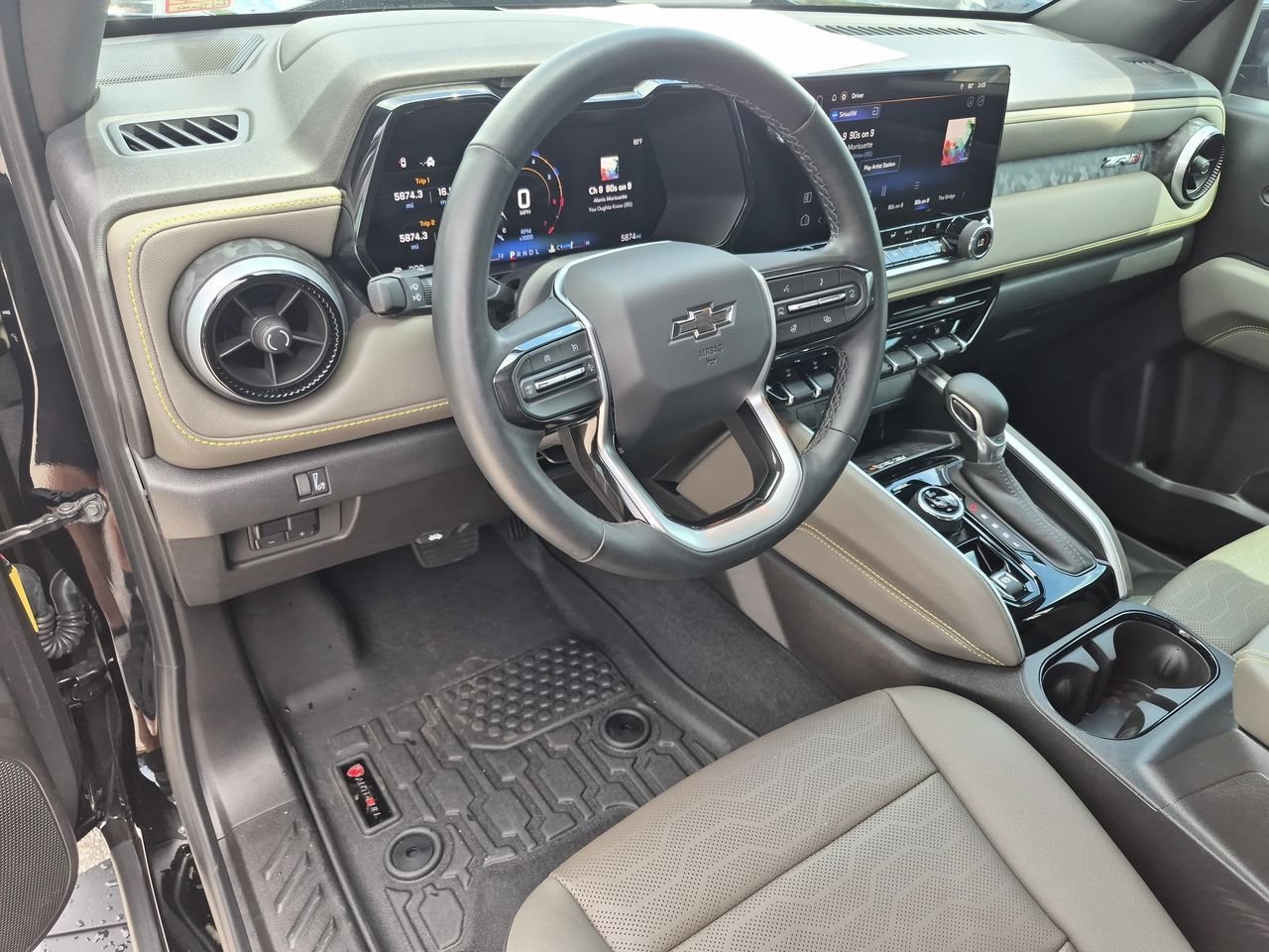 Used 2025 Black Chevrolet ZR2 image 10