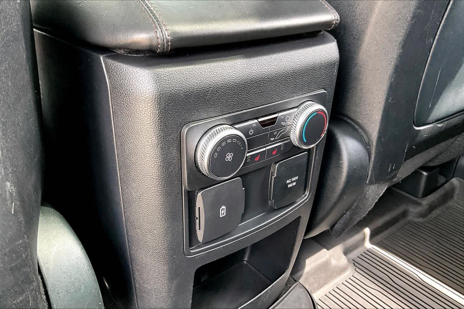 Used 2020 Magnetic Ford Platinum image 34