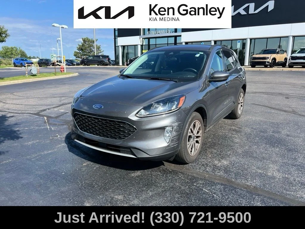 Used 2022 Gray Ford SEL image 11