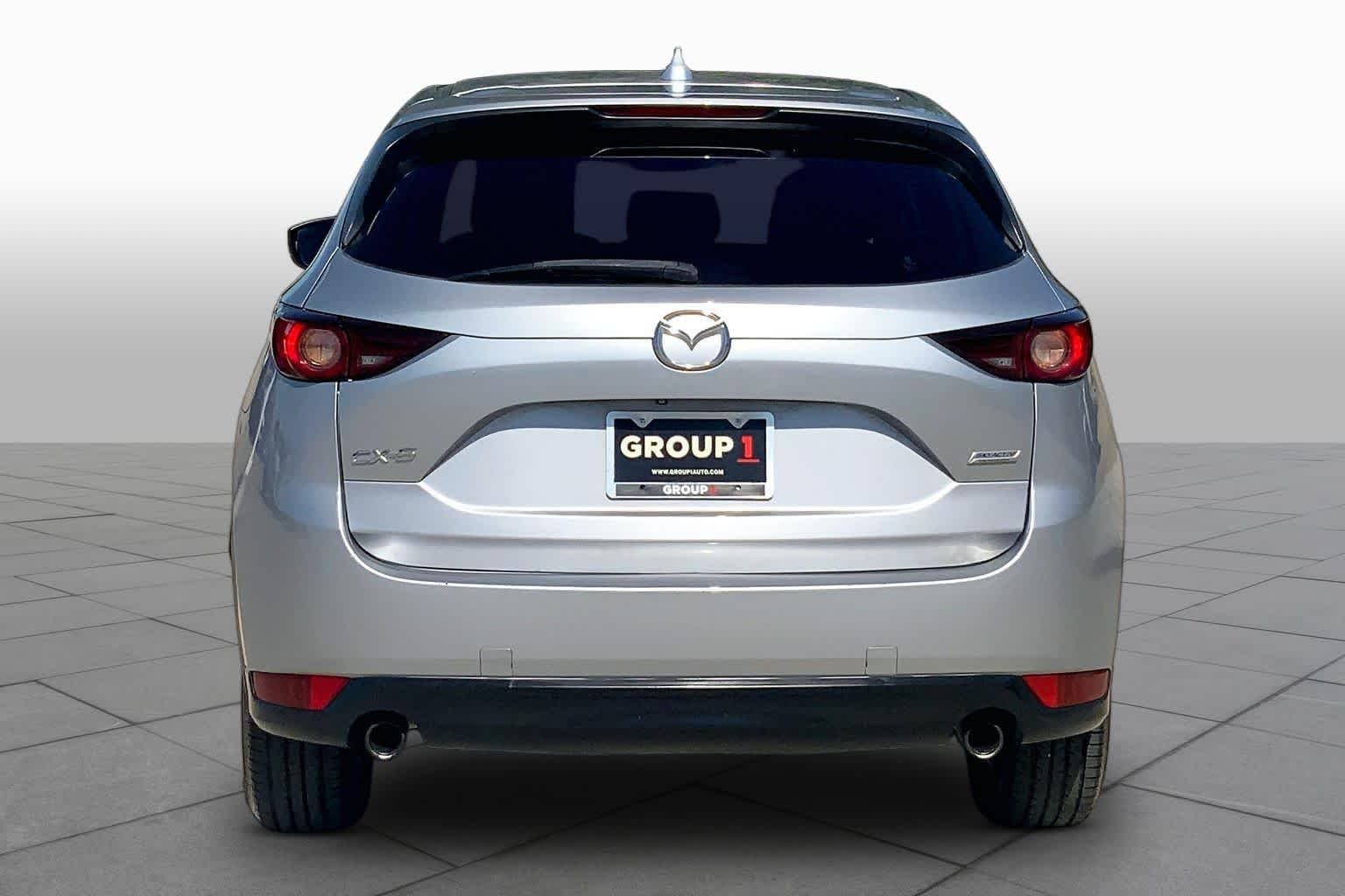 Used 2017 Sonic Silver Metallic Mazda Sport image 4