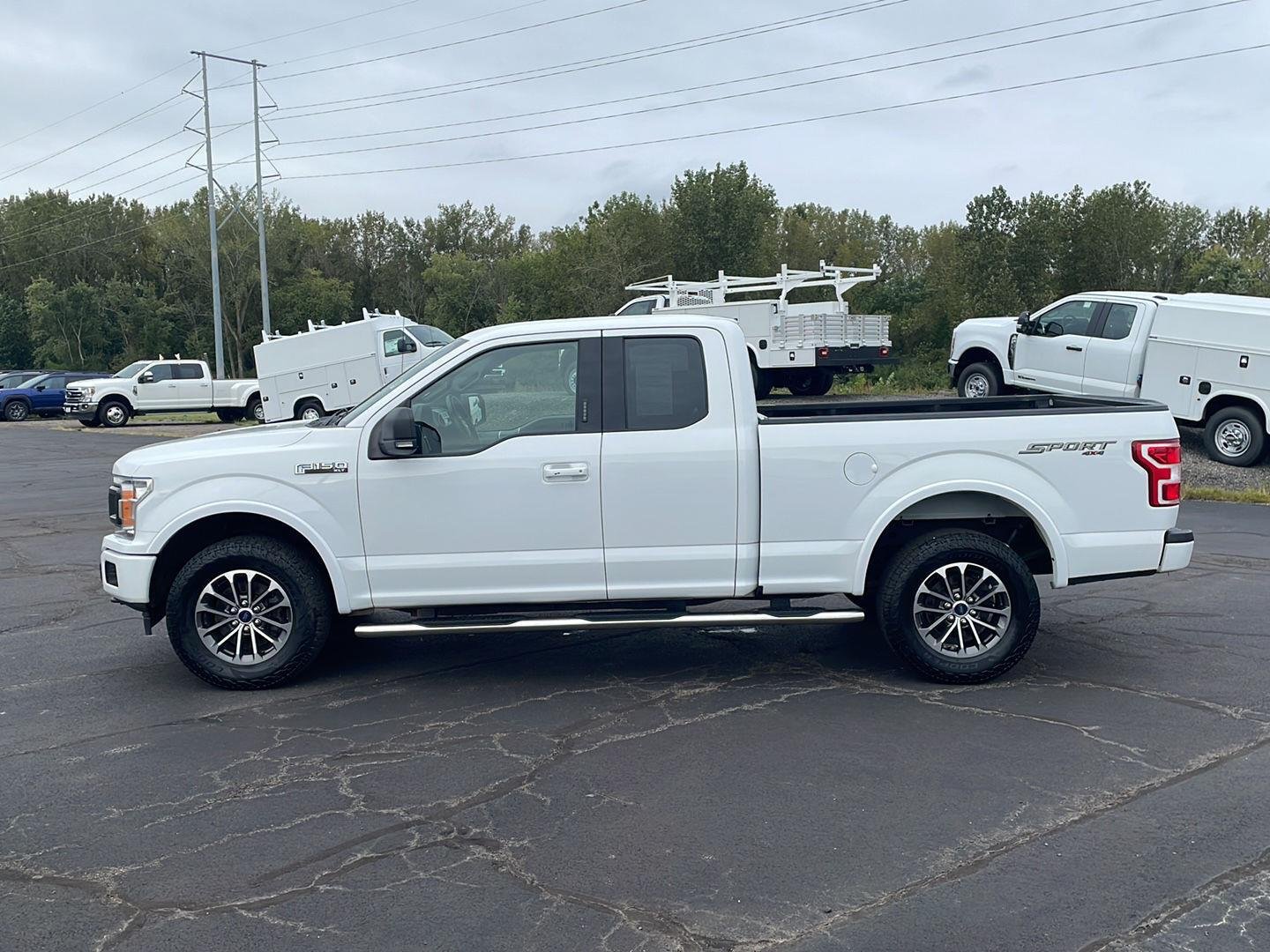 Used 2020 Oxford White Ford XLT image 2