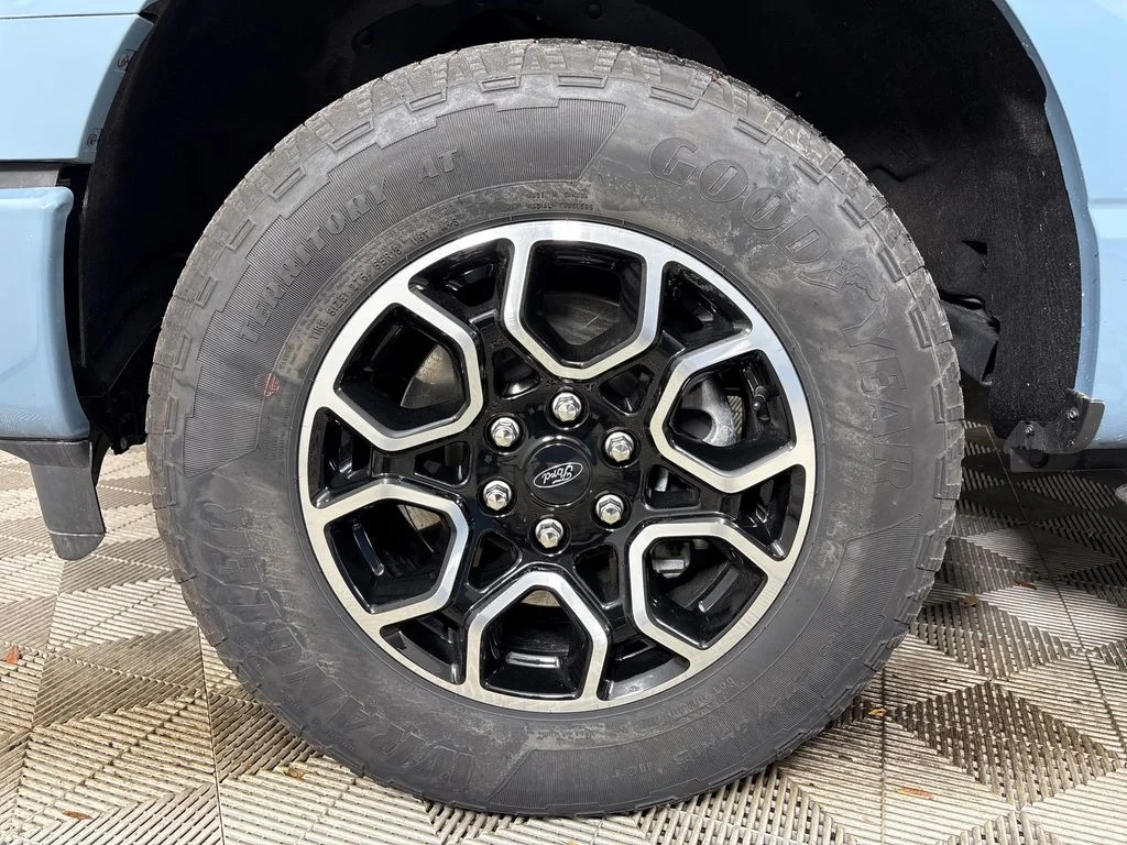 Certified Used 2023 Blue Ford XLT image 14
