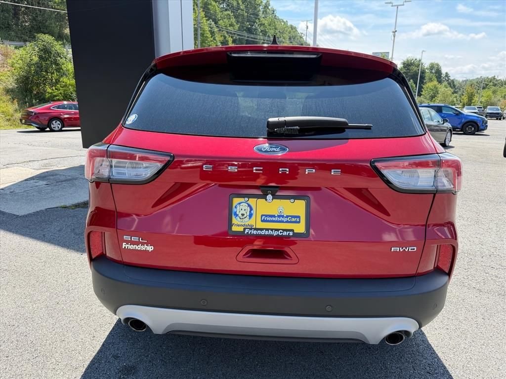 Used 2022 Red Ford SEL image 11