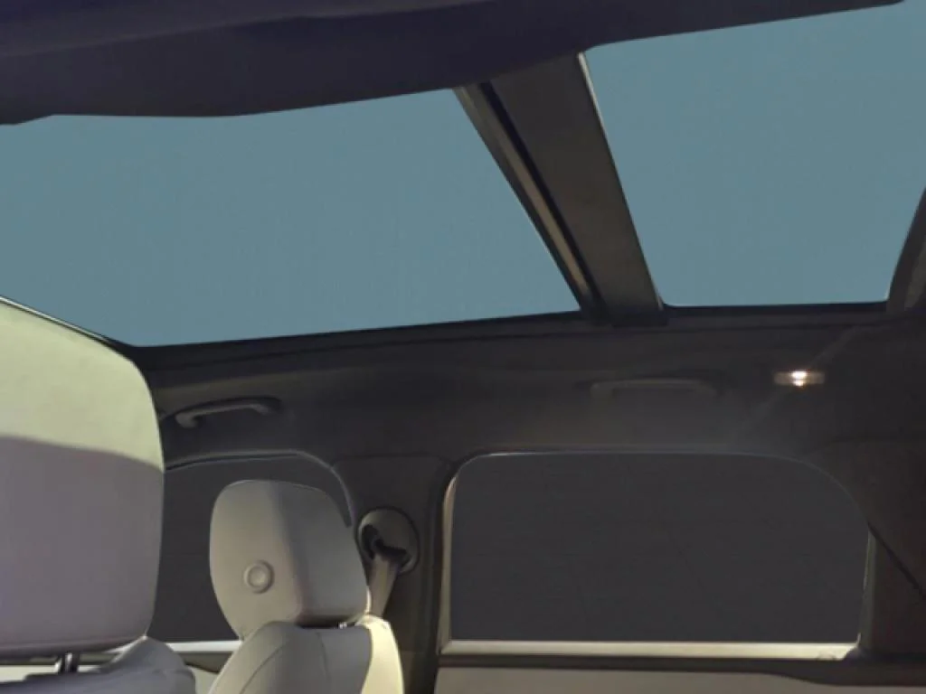 New 2026 Santorini Black LAND ROVER Dynamic SE image 5