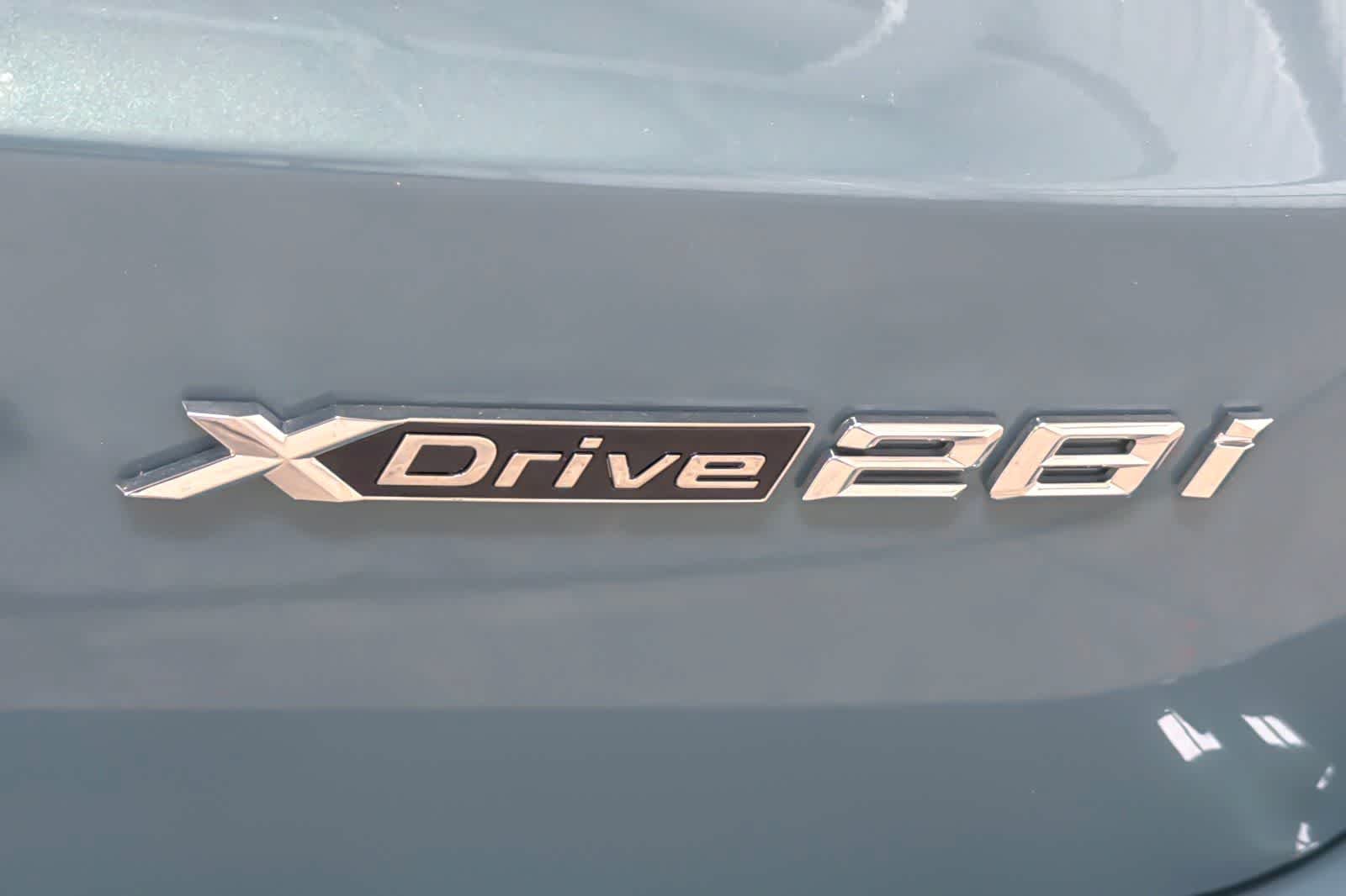 New 2026 Cape York Green Metallic BMW xDrive28i image 26