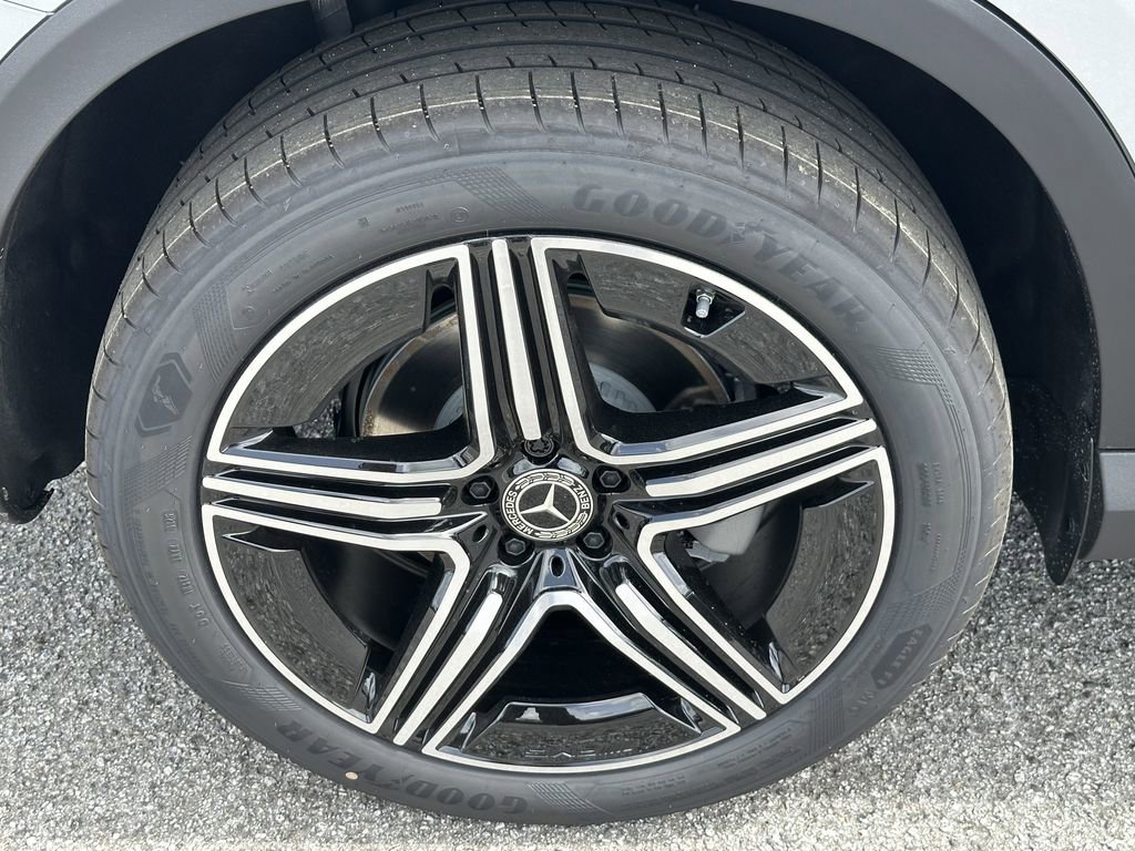 New 2026 Cirrus Silver Metallic Mercedes-Benz GLC 300 image 20