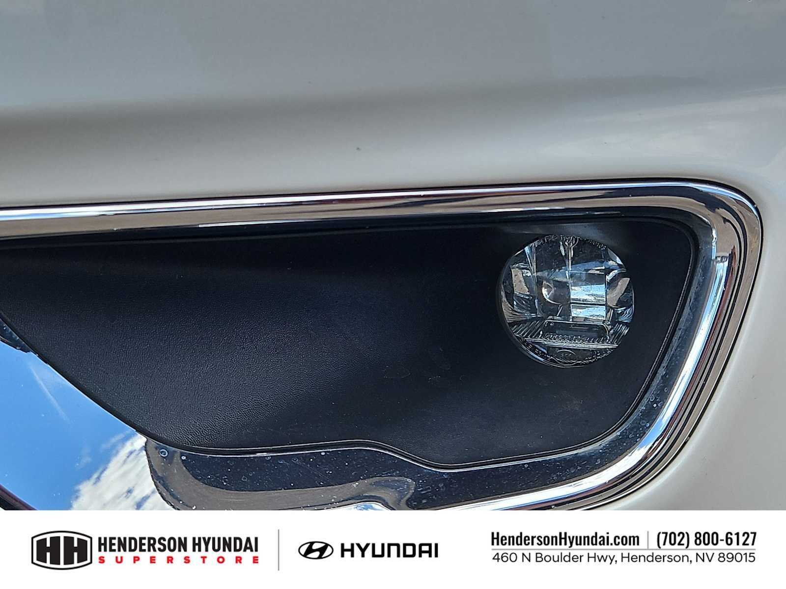 Used 2017 Ivory 3-Coat Jeep Overland image 11