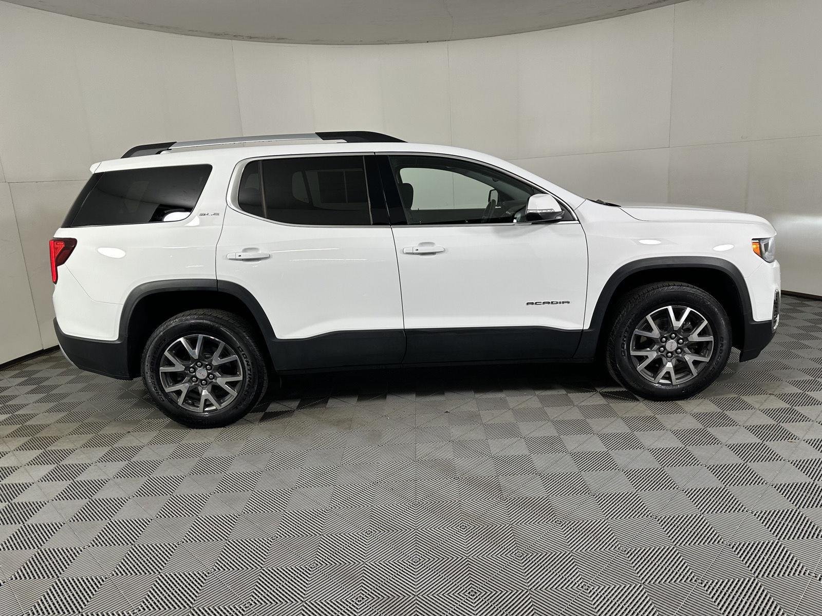 Used 2023 Summit White GMC SLE image 24