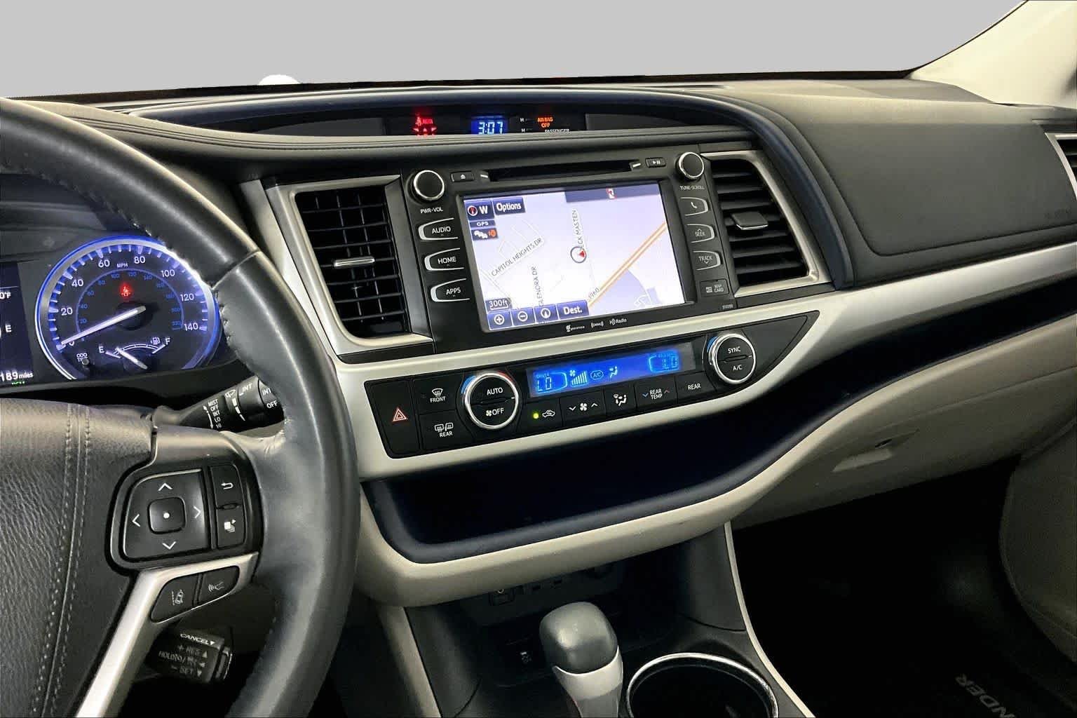 Used 2019 Celestial Silver Metallic Toyota XLE image 7