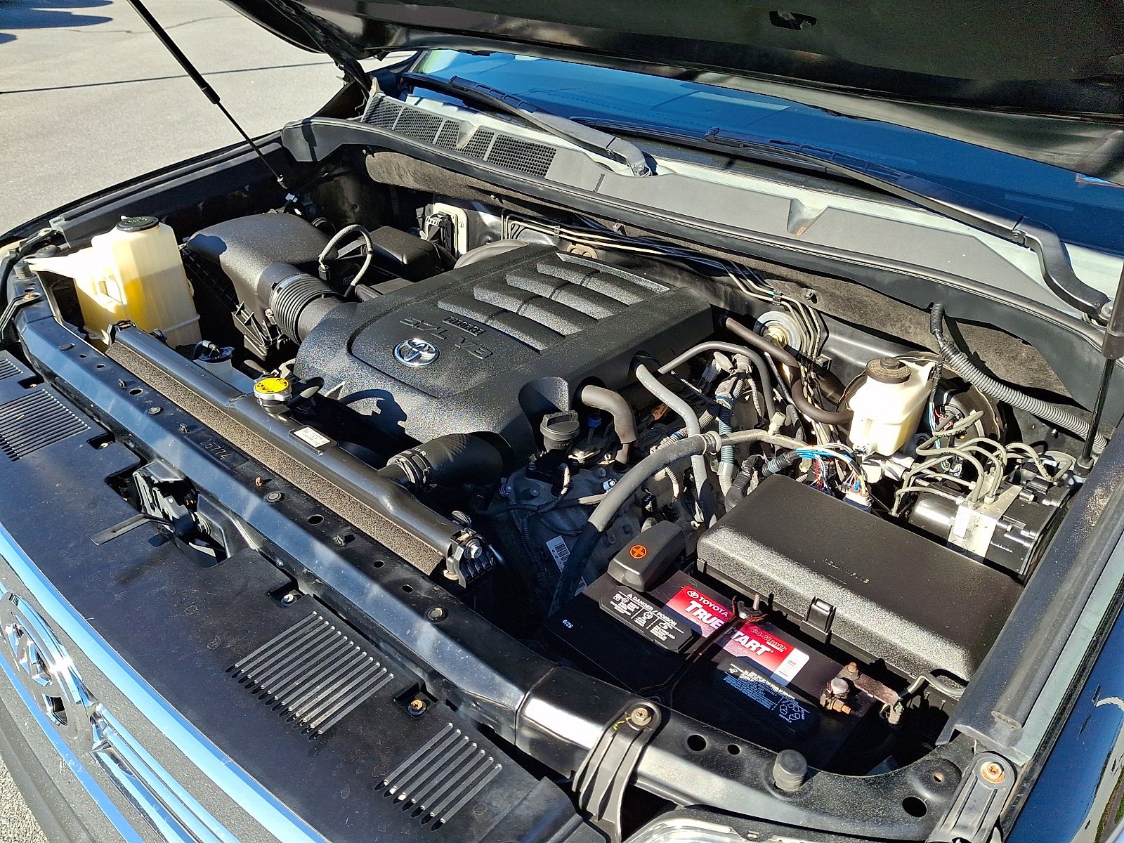 Used 2017 Black Toyota SR5 image 28
