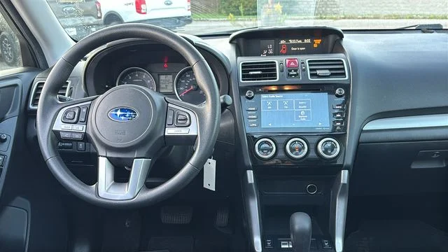 Used 2017 Black Subaru 2.5i Premium image 7
