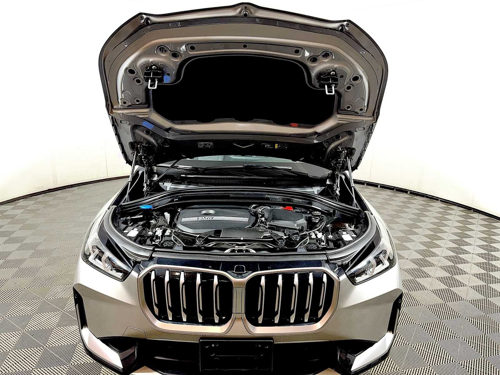 2024 BMW X1 28i - Photo 30