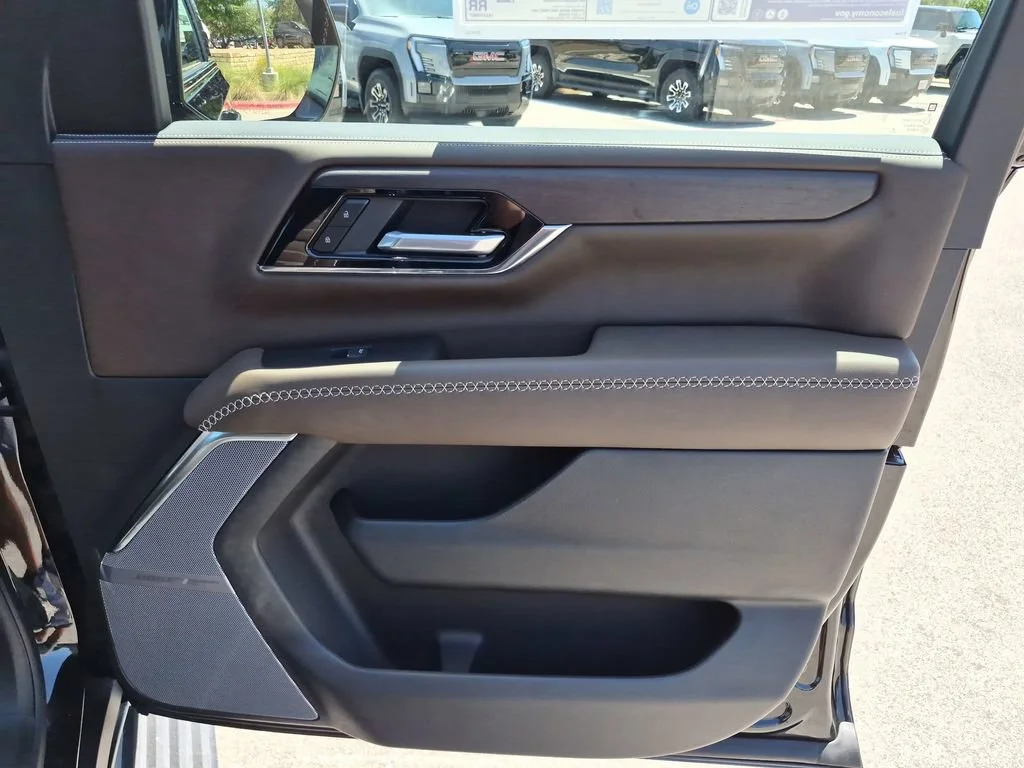 2026 GMC Yukon XL Denali Ultimate - Photo 42