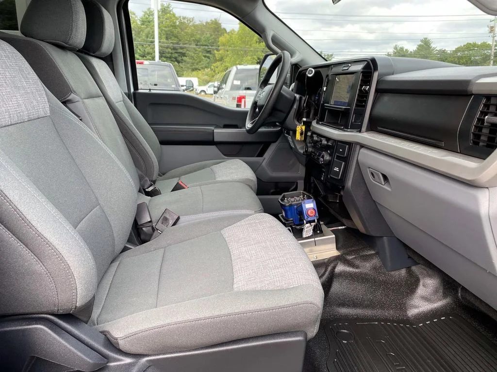 Used 2025 White Ford XLT image 30