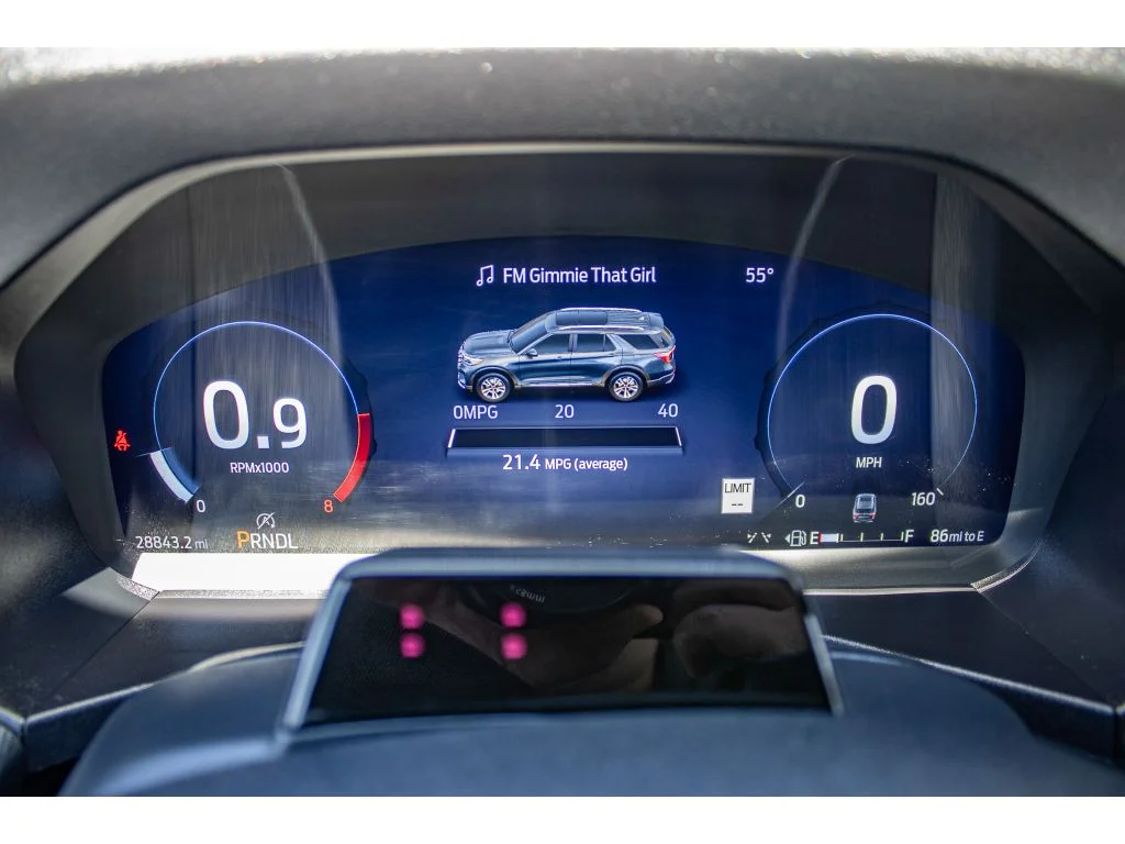 Used 2025 Carbonized Gray Metallic Ford ST-Line image 35