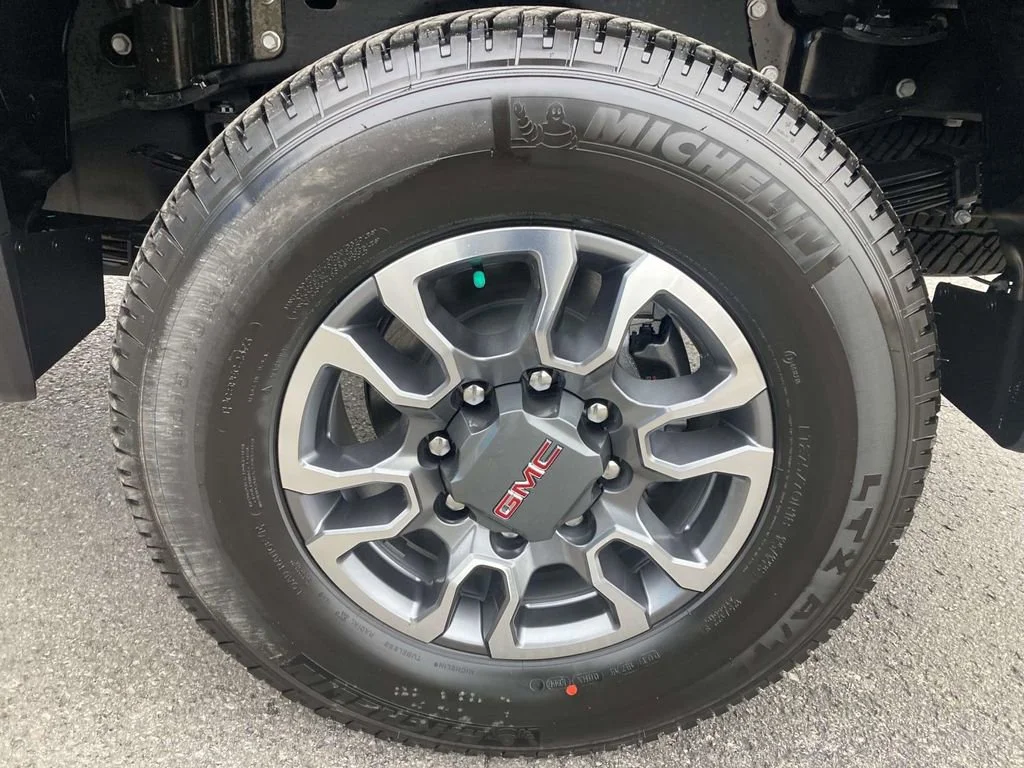 New 2026 Onyx Black GMC SLE image 10