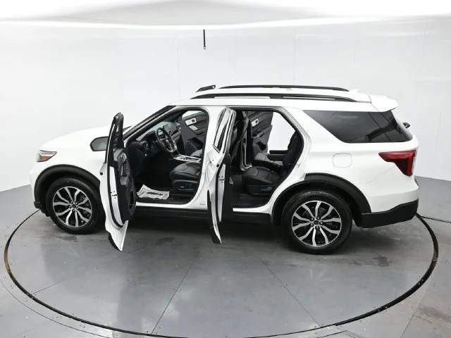 Used 2020 Star White Metallic Tri-coat Ford ST image 41