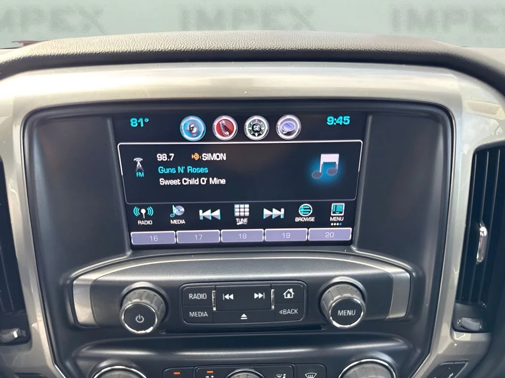 Used 2017  Chevrolet LT image 9