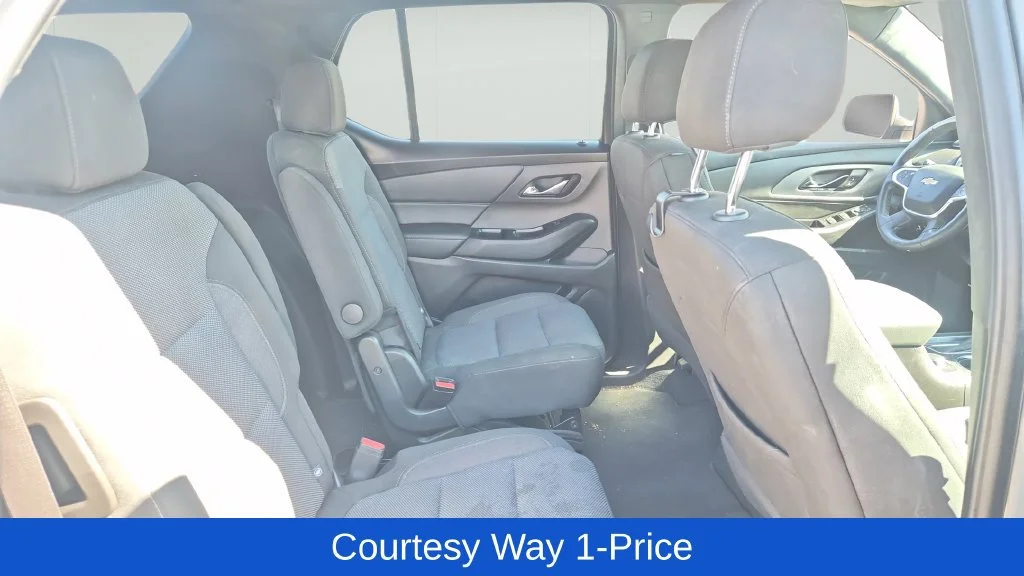 Used 2023 STERLING GRAY METALLIC Chevrolet LT Cloth image 12