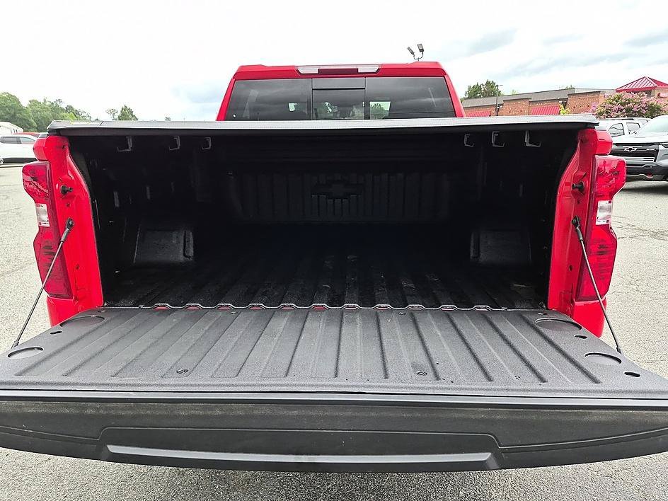 Used 2026 Red Hot Chevrolet LT image 31