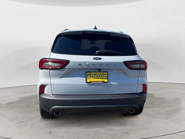 Used 2025 Silver Metallic Ford ST-Line Select image 6