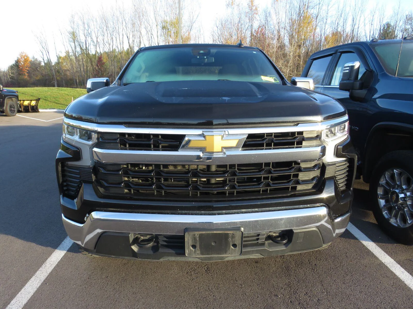 Used 2023  CHEVROLET TRUCK  image 5