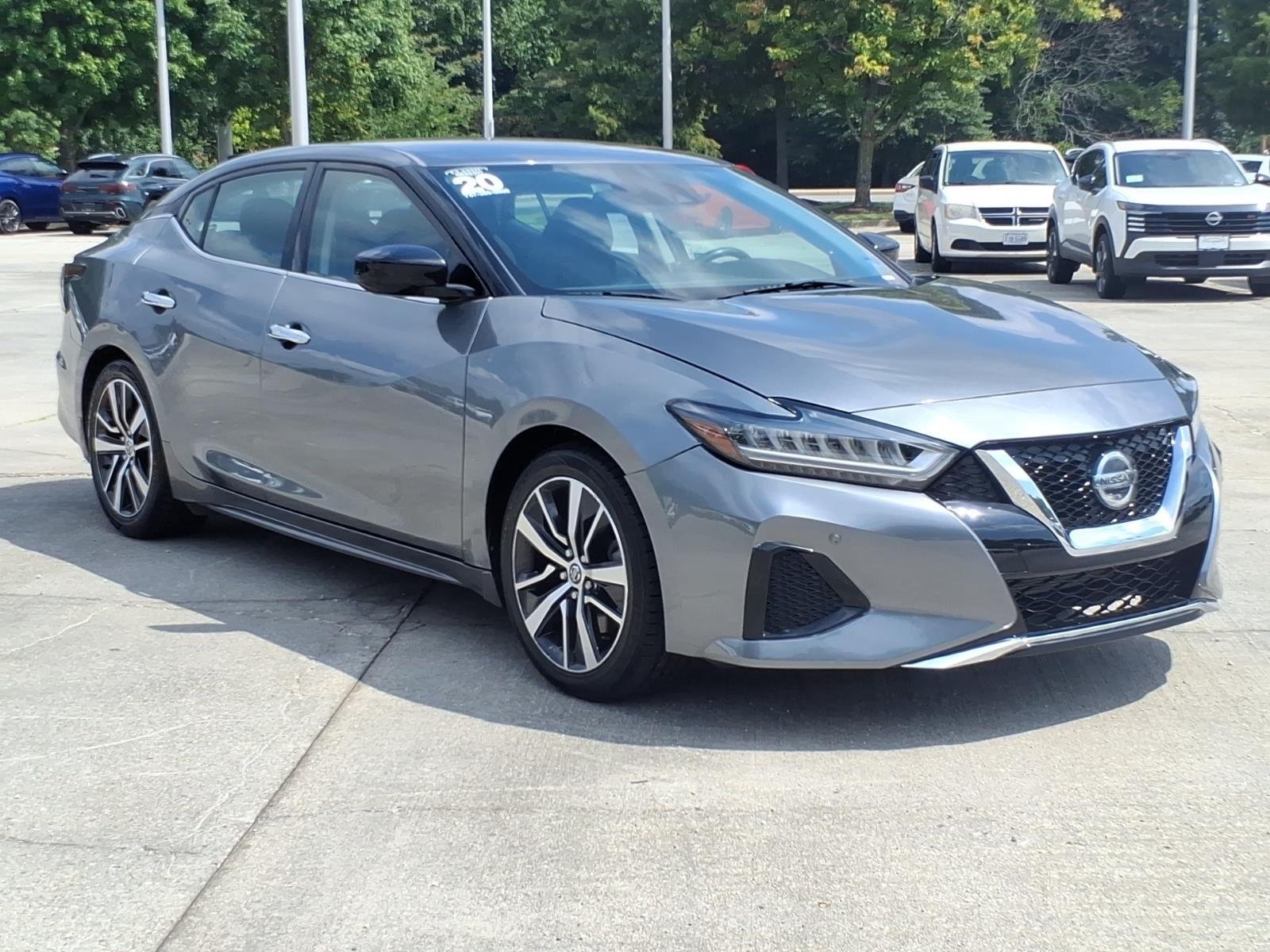 Used 2020 Gun Metallic Nissan S image 5