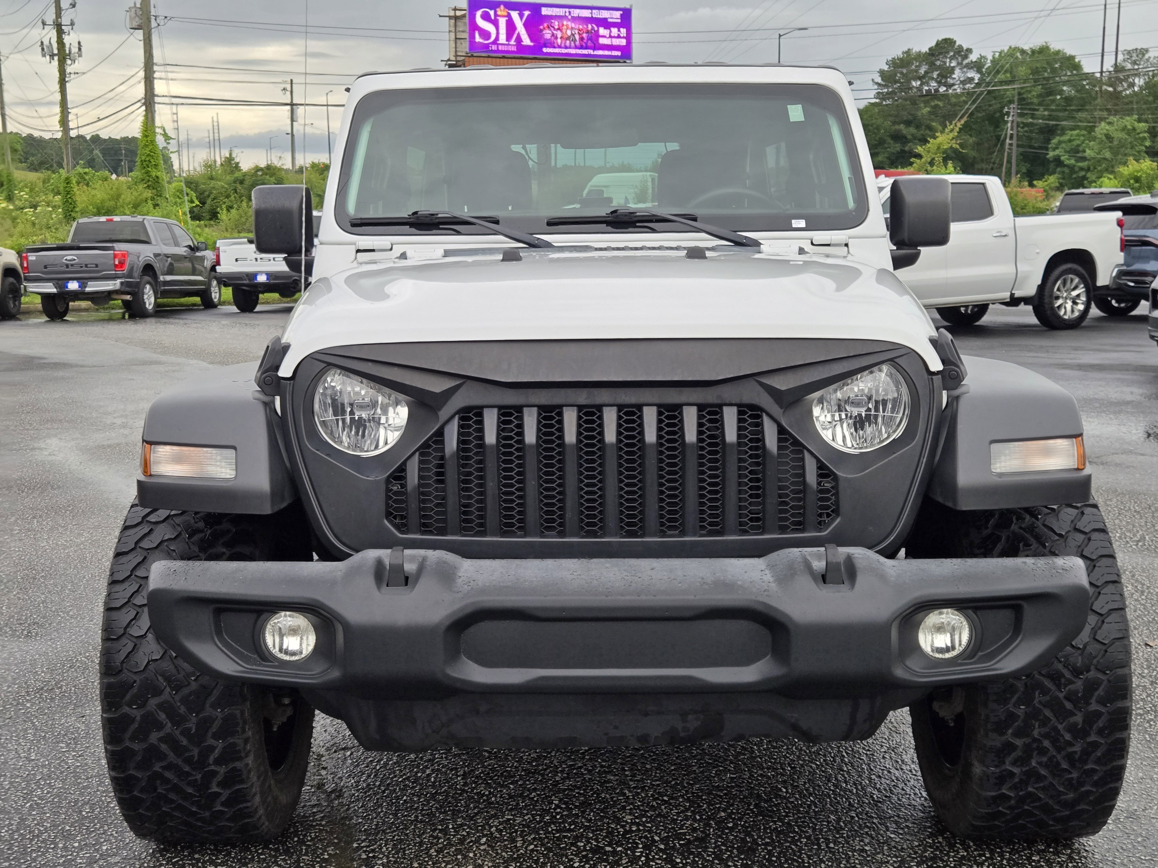 Certified Used 2022 Bright White Clearcoat Jeep Unlimited Sport image 3
