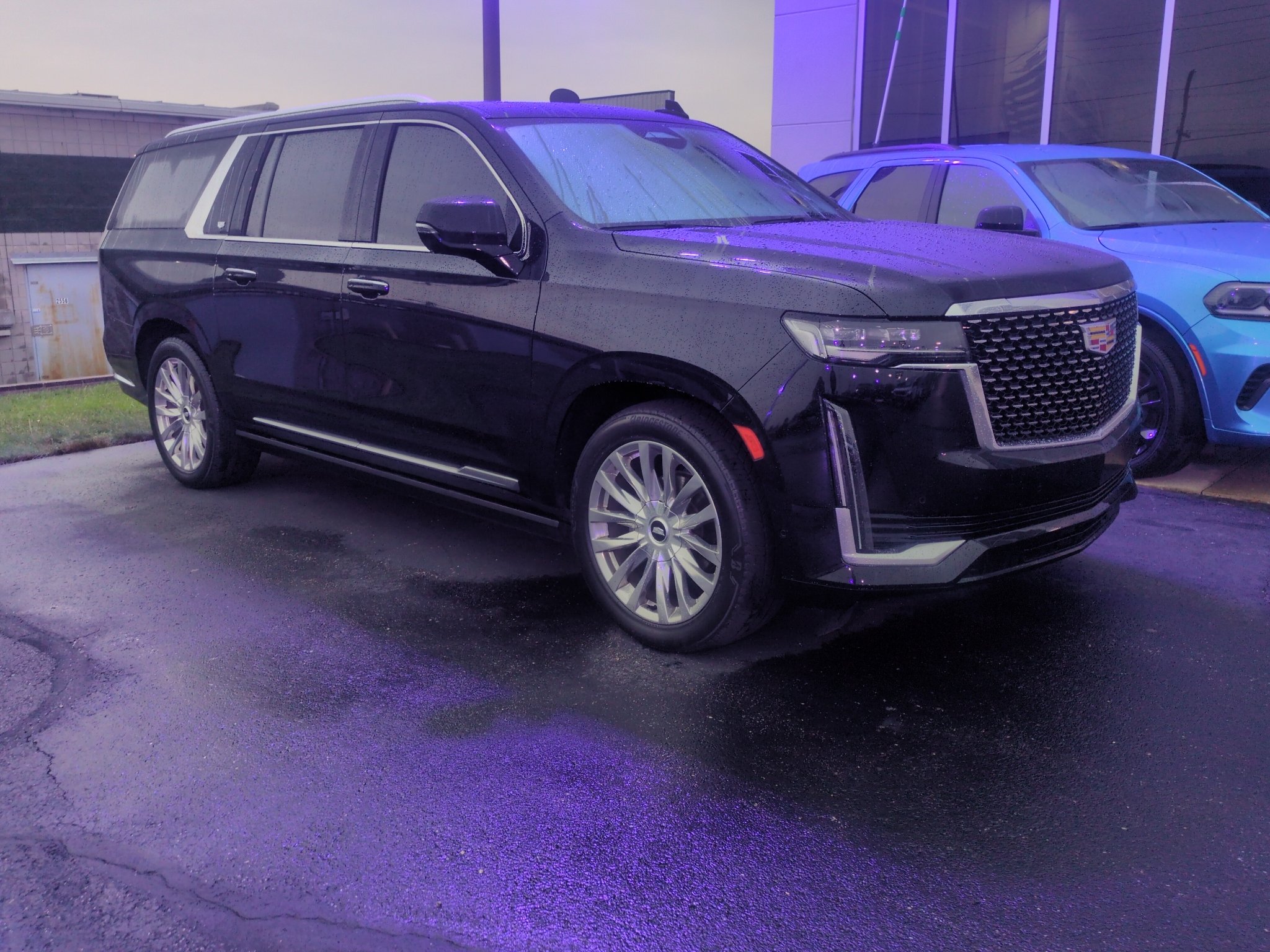 Used 2024 BLACK RAVEN Cadillac 4WD Premium Luxury image 3