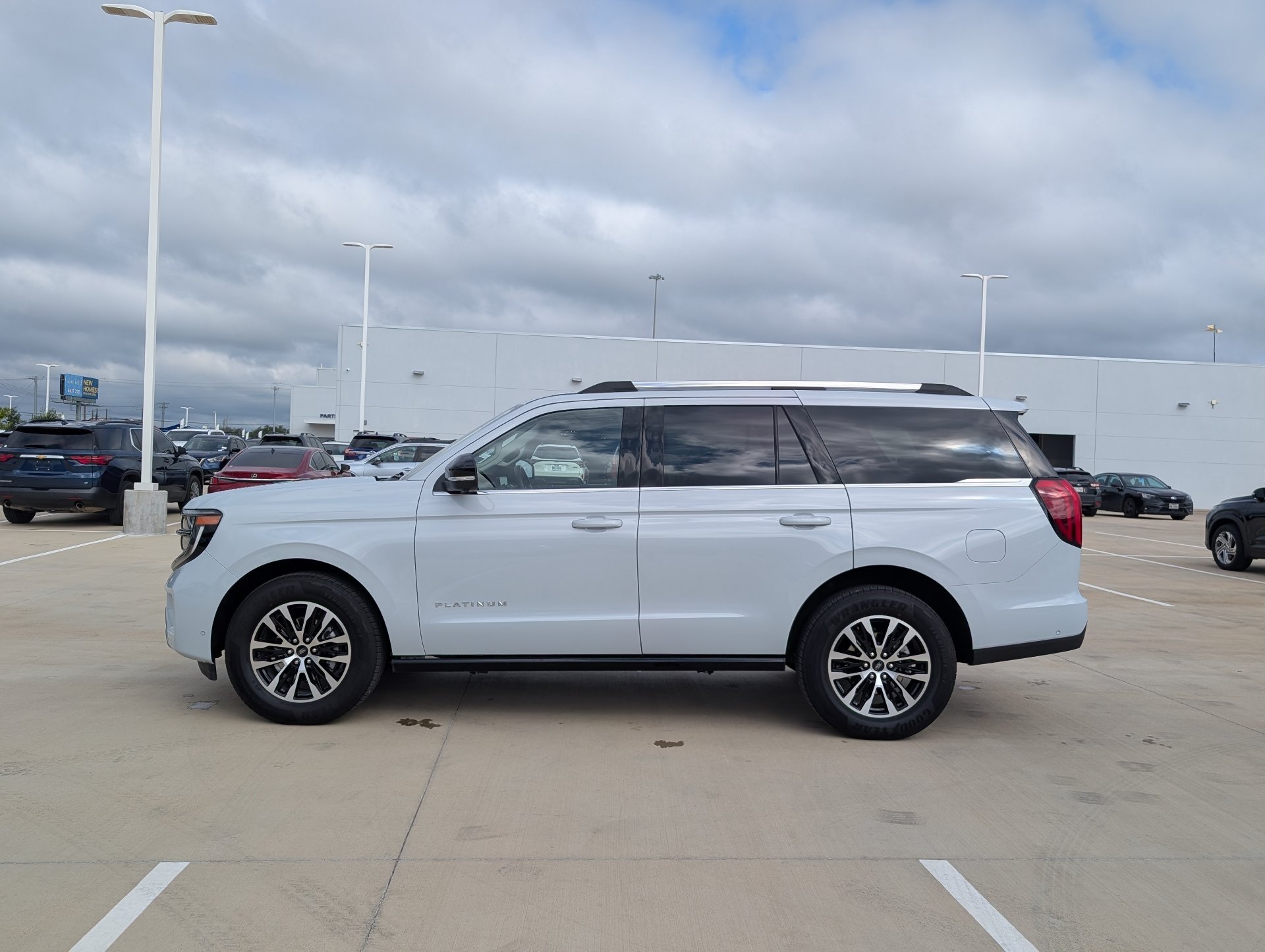 Used 2025 Silver Ford Platinum image 3