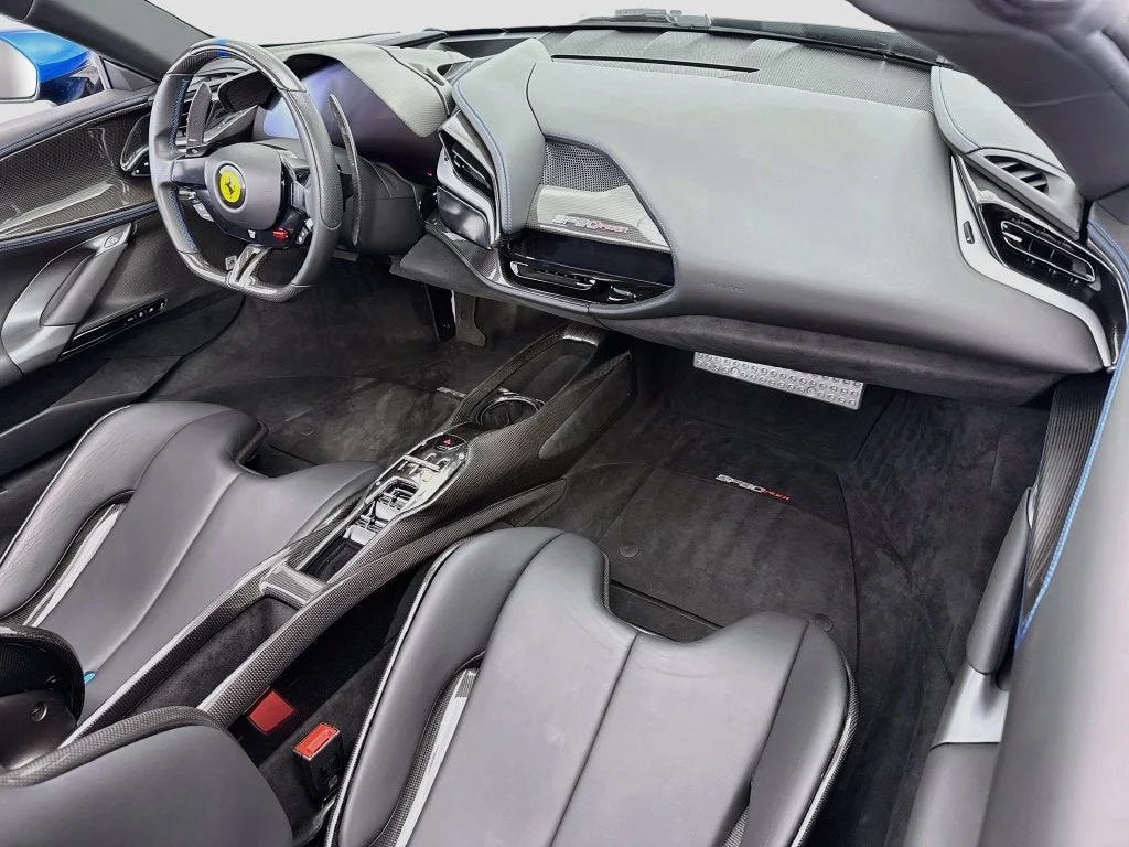 Used 2022 Blu Corsa Ferrari  image 25