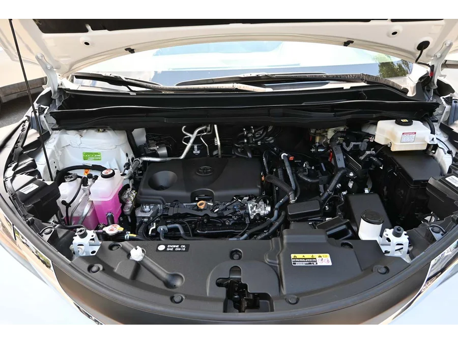New 2025 WHITE Toyota XLE Mobility Handicap Van image 34